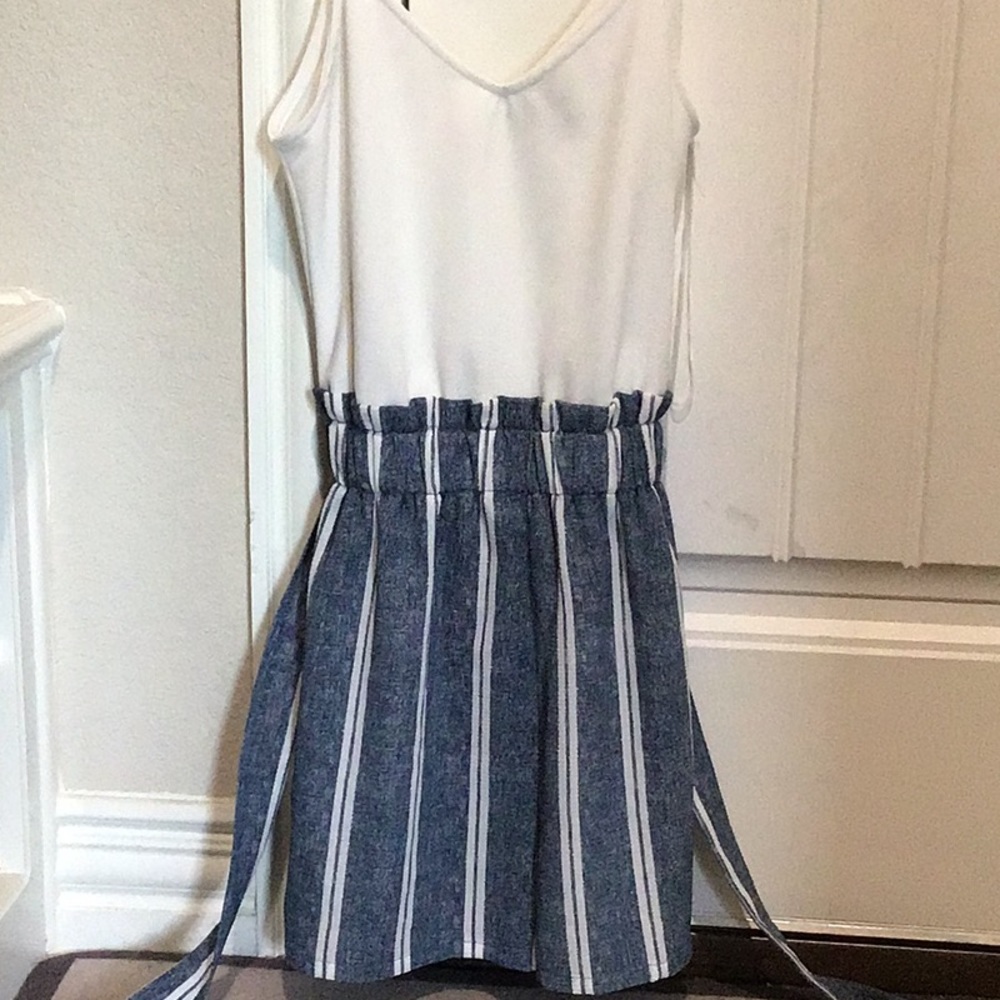 Romper - Picture 2 of 2